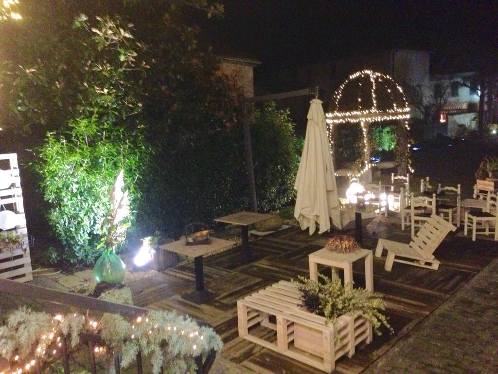 Hotel Le Vigne Di Corvino Casteggio エクステリア 写真
