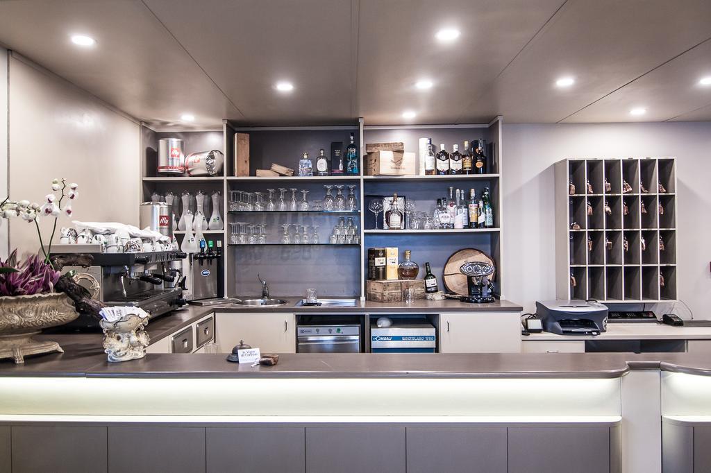 Hotel Le Vigne Di Corvino Casteggio エクステリア 写真