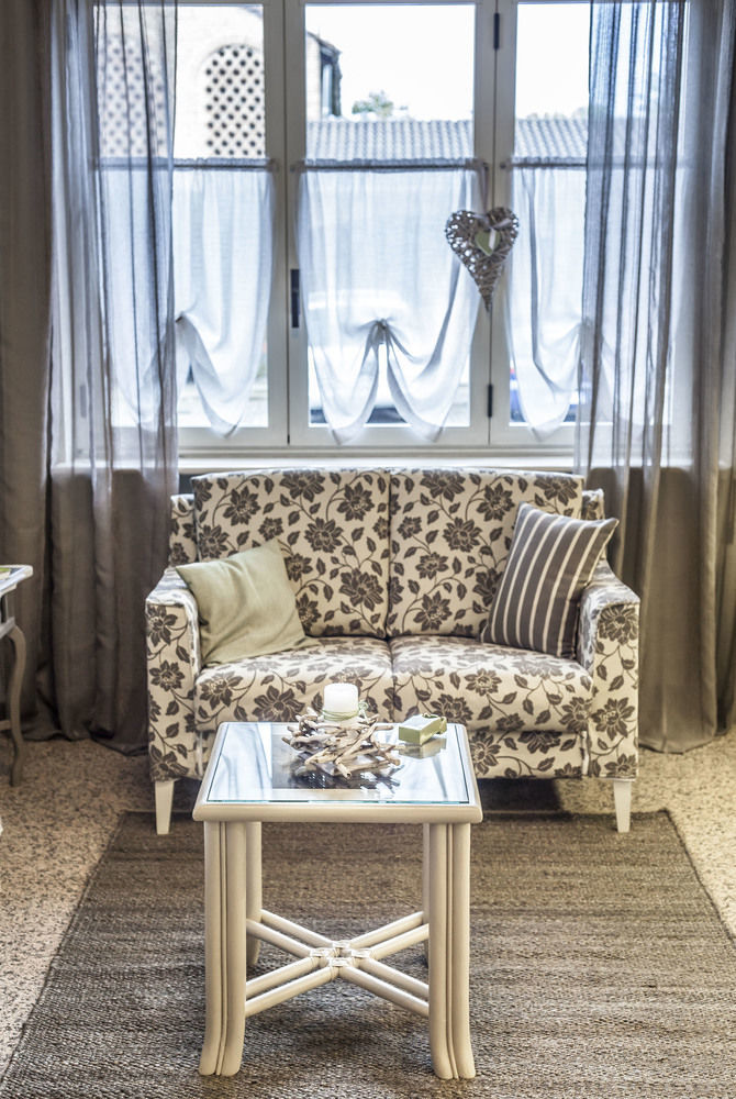 Hotel Le Vigne Di Corvino Casteggio エクステリア 写真