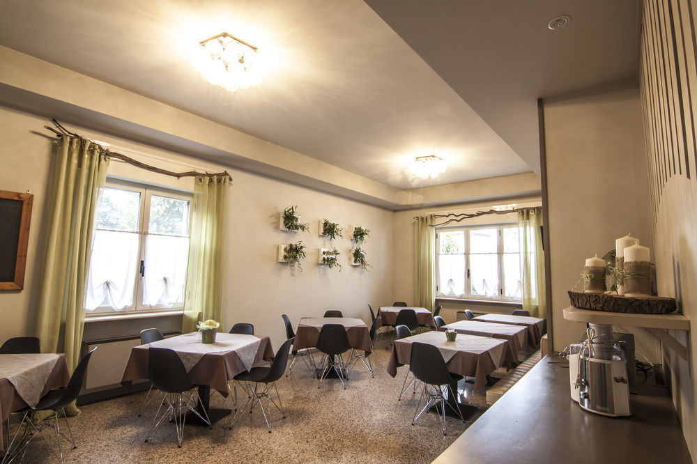 Hotel Le Vigne Di Corvino Casteggio エクステリア 写真