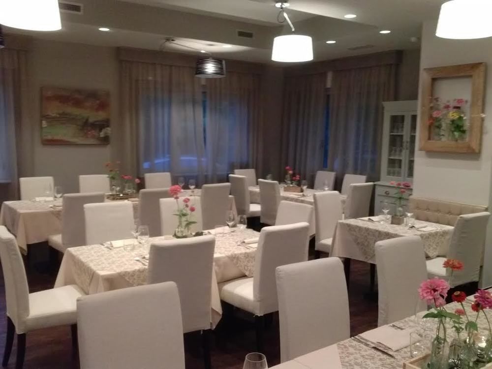 Hotel Le Vigne Di Corvino Casteggio エクステリア 写真
