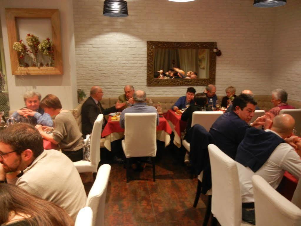 Hotel Le Vigne Di Corvino Casteggio エクステリア 写真